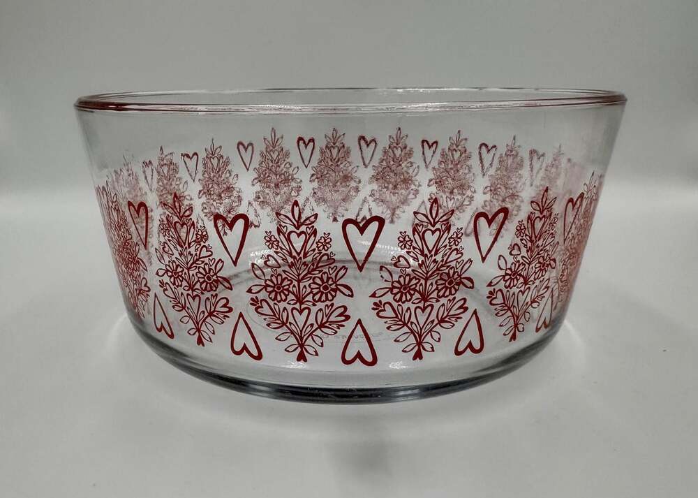 Vintage Pyrex 1 Quart Casserole Mixing Bowl – Red Hearts & Flowers